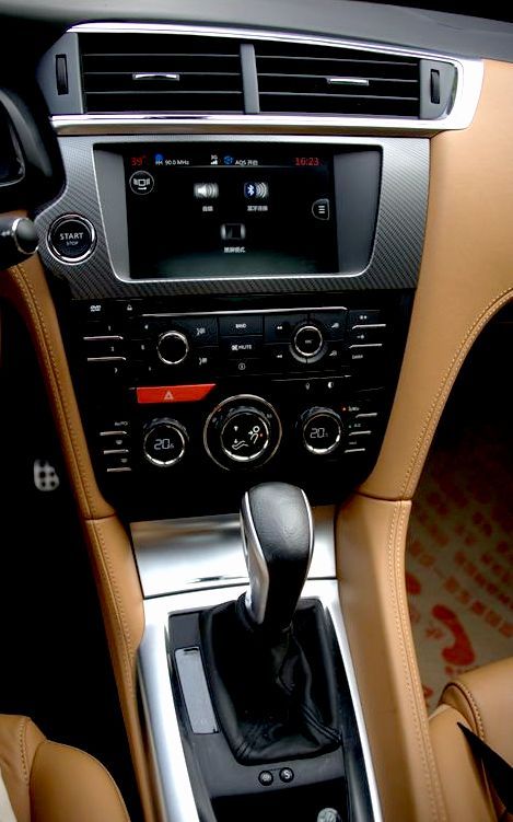 suv之绅士 ——1.8t 2016款ds6