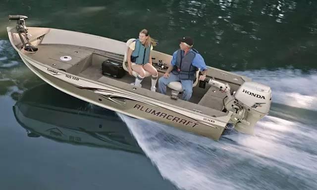 易车 正文快艇舷外机,各式大飞的动力都靠它的,你真看不出它的发动机