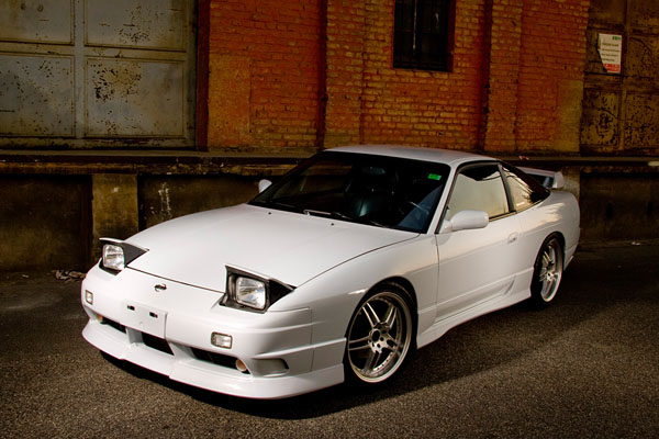 很多经典的日系跑车如日产gtr-r34,马自达rx7/rx8,日产350z,日产240sx