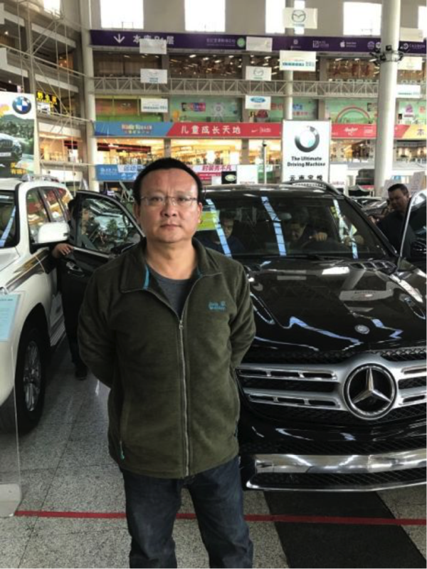 27个卖车人的故事