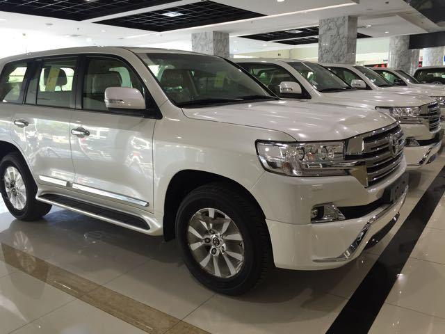 16款兰德酷路泽5700exr中东版8速八座真皮座椅配置介绍