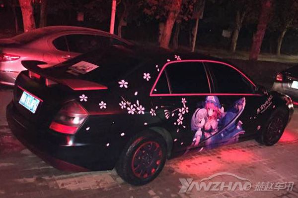 车上铺满动漫美女日本痛车文化缘何在中国兴起 易车