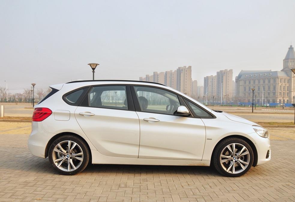 "疯狂"的麦兜--试驾宝马218旅行_汽车产经网