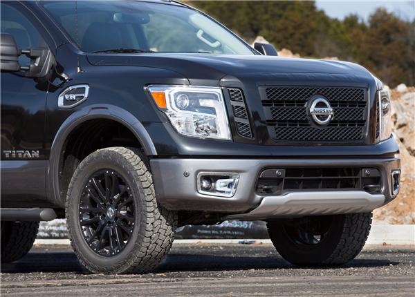 还会推出一款完全采用日产自己的零件并由日产亲自操刀改装的titanpro