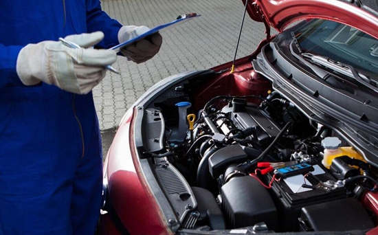 大咖在线:510匹的四门"法拉利"值得买吗?