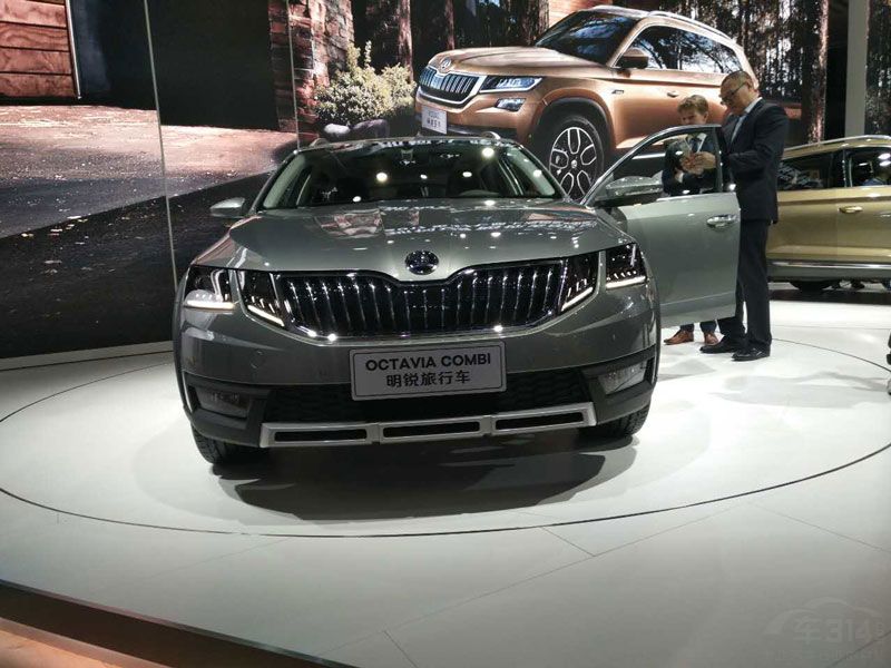 欧派旅行风席卷上海车展新款明锐1740l空间超大