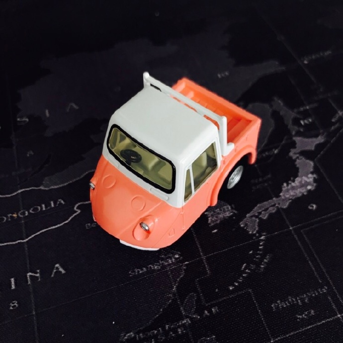 买一辆小人 车来玩玩