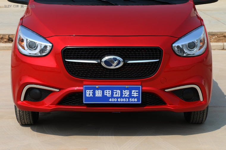 车身小巧空间大 跃迪yd360试驾体验