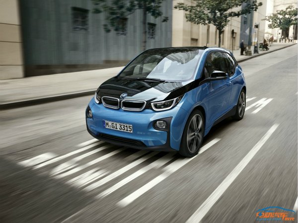 01. bmw i3升级款定义非凡电动驾趣_meitu_1.jpg