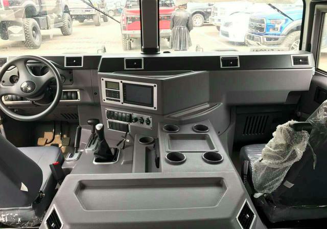 最霸气国产越野车,保养一次要7l机油!