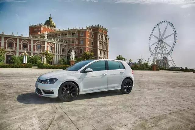 宿迁90后的战斗灰高尔夫mk7