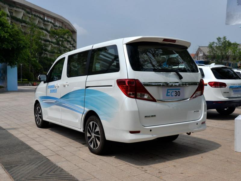 野马推出纯电动mpv 续航里程可达255公里_易车