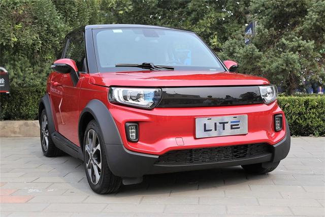 只服北汽这两厢车最低1408万元起爱买不买