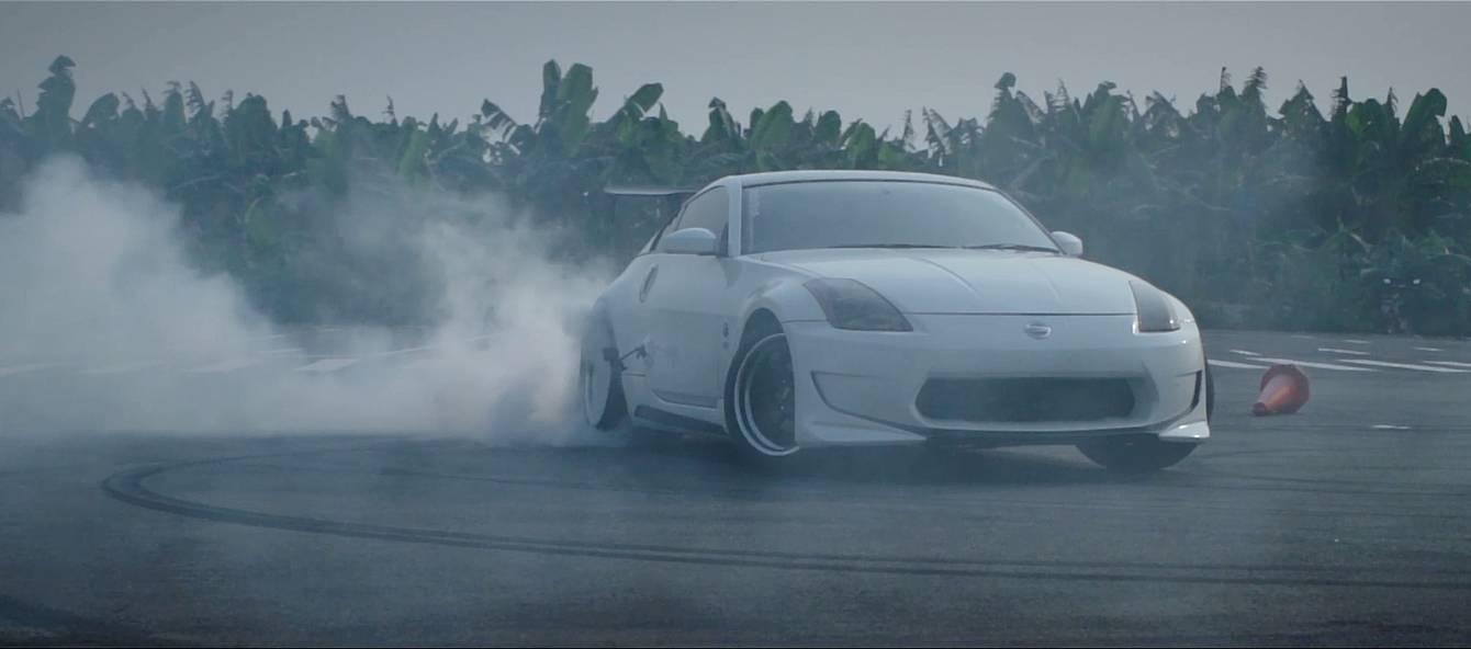 迷上东京漂移大魔王dk,我的是日版350z