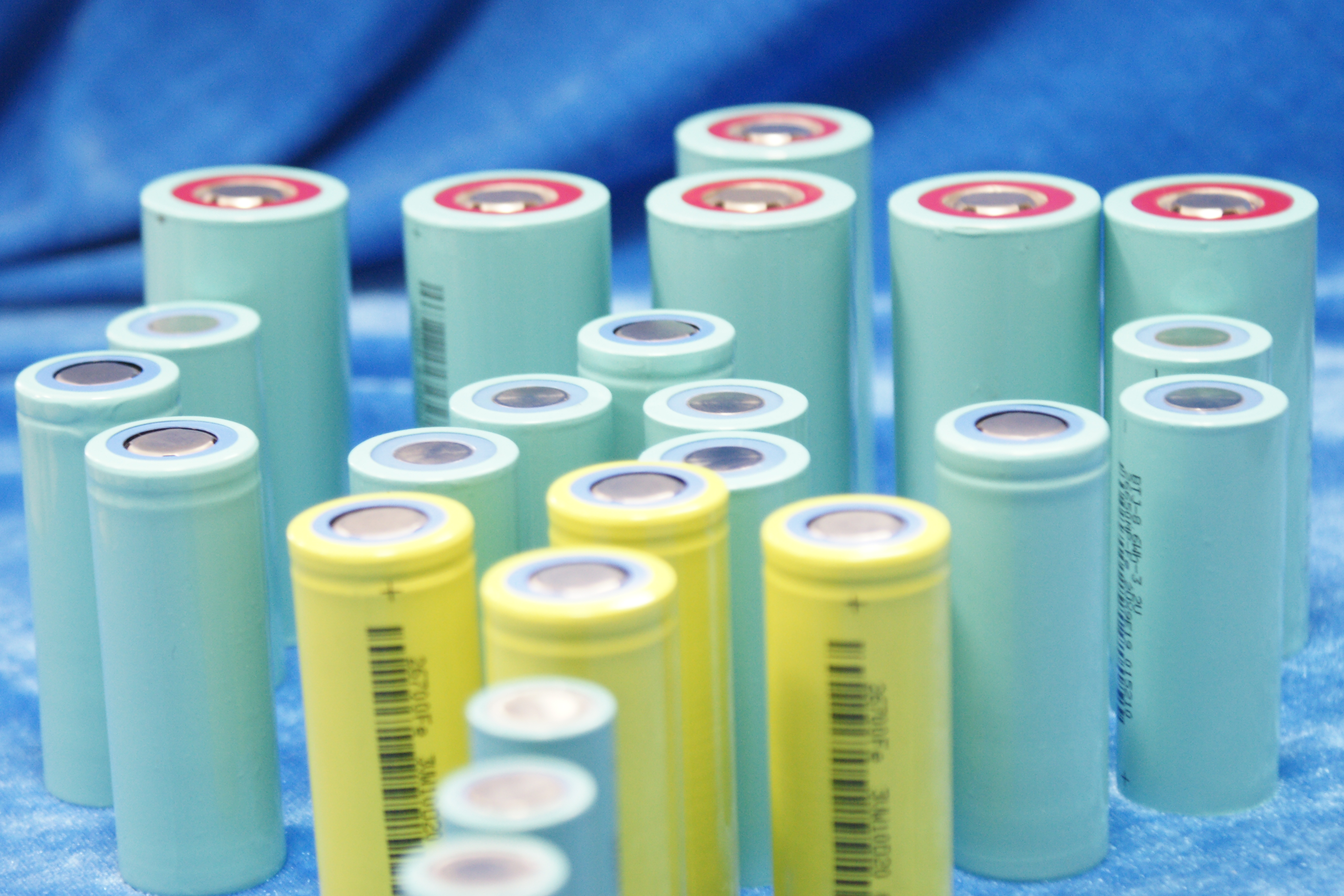 以敬畏之心造电芯探秘汽车动力电池生产全程