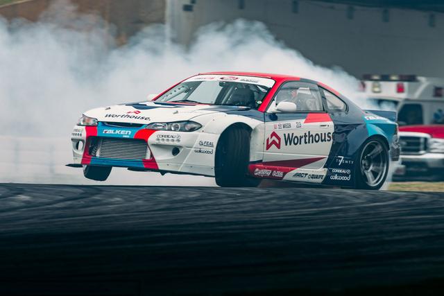 比翼双鸡孪生尼桑silvias15漂移赛车