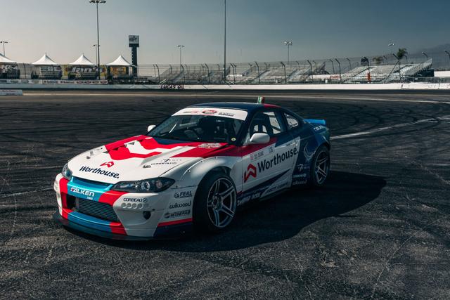 比翼双鸡孪生尼桑silvias15漂移赛车