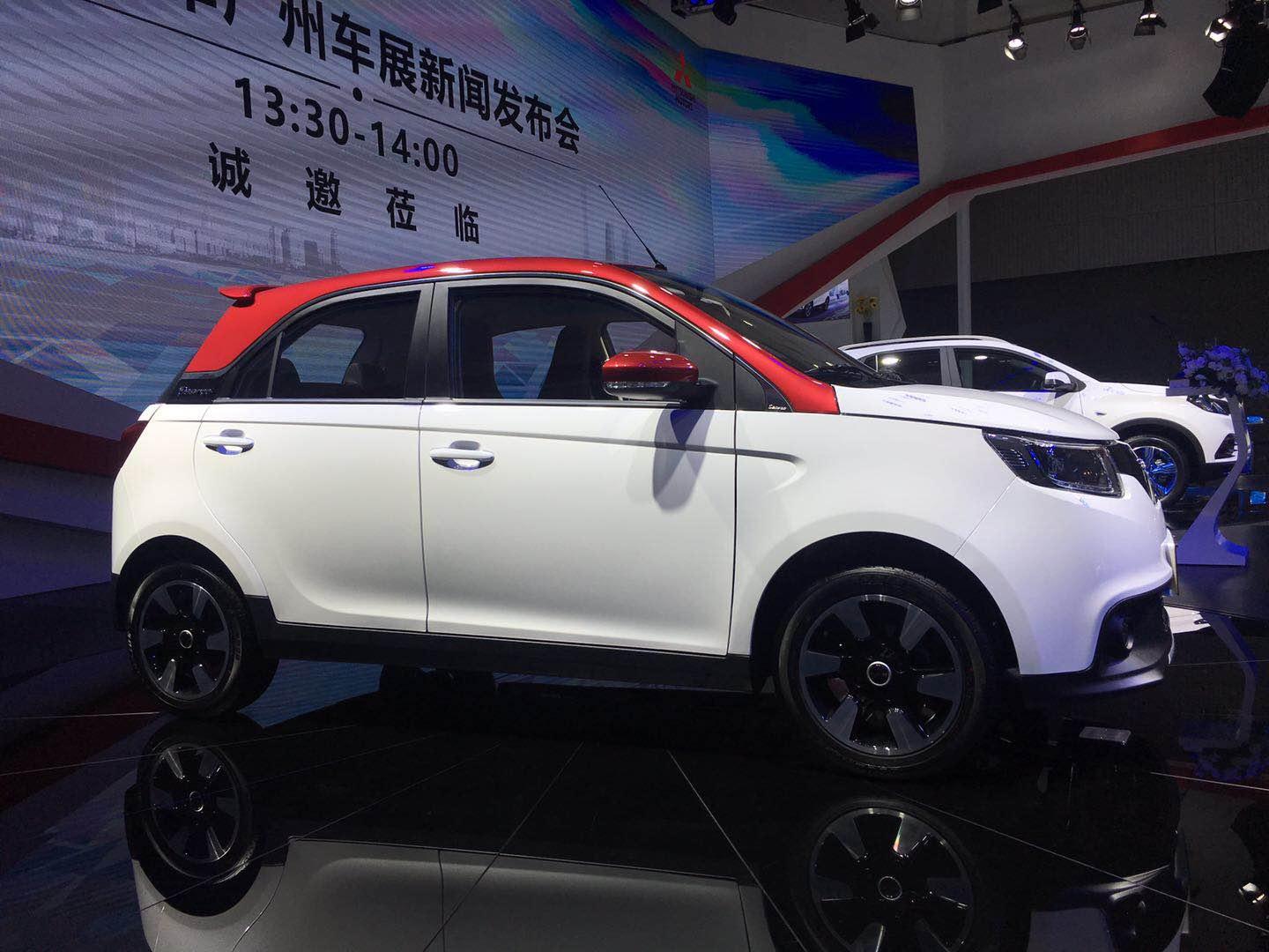 重点布局新能源东南汽车两款纯电动车型亮相