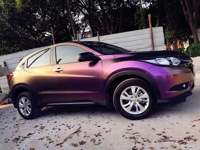 本田缤智电光金红紫车身改色贴膜