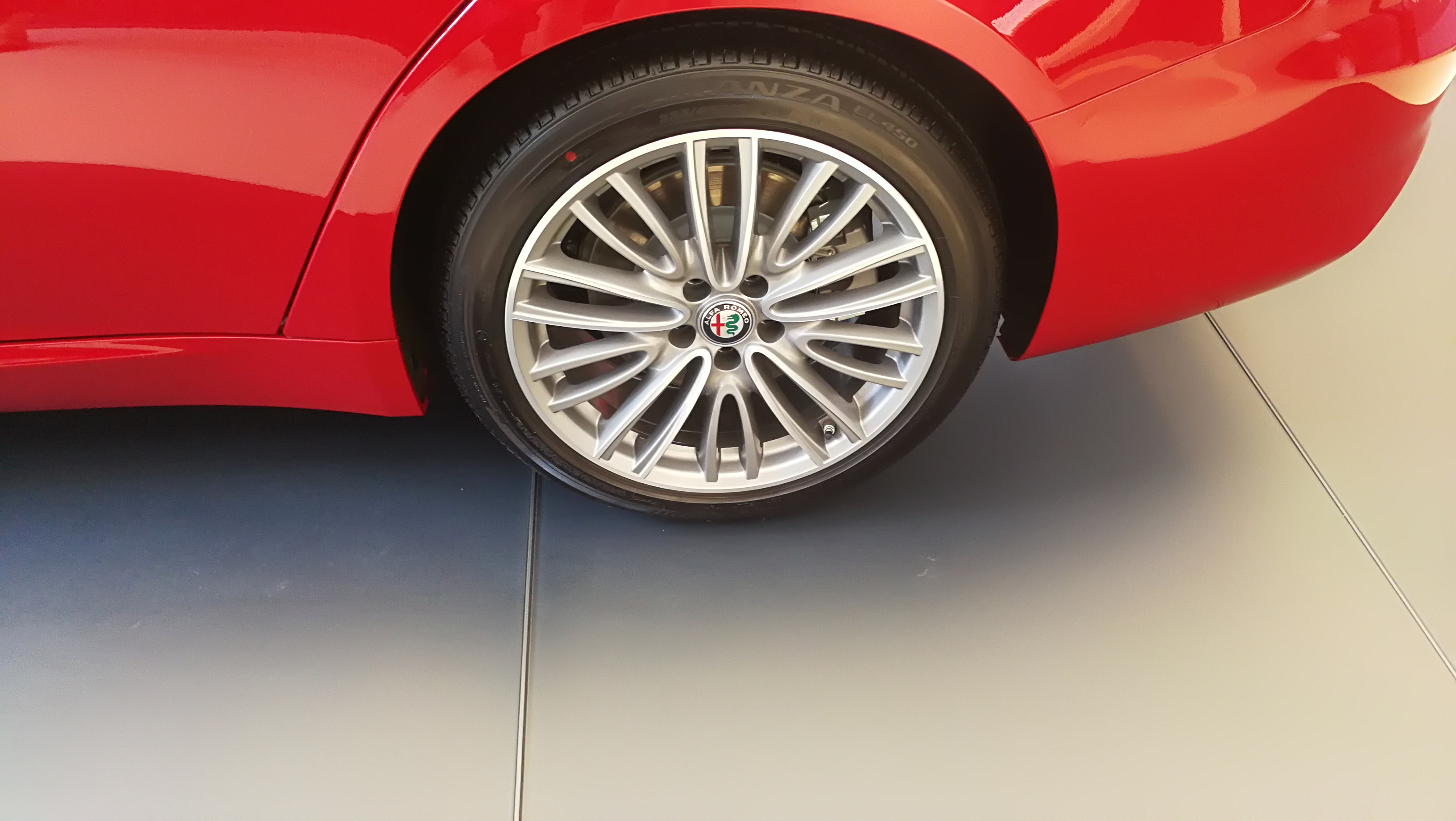 意大利尤物-阿尔法罗密欧giulia试驾体验