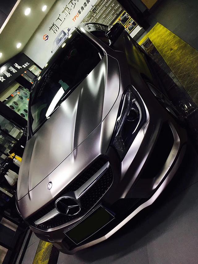 奔驰改色电光战斗灰车身改色贴膜