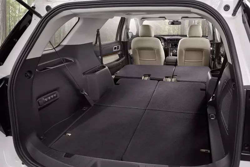 空间大舒适性还强福特探险者仅售40万