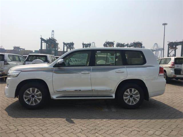 丰田陆地巡洋舰4600最新行情优惠资讯