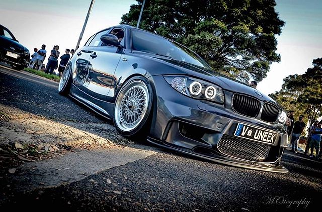 这辆宝马130i玩出了不同的花样!