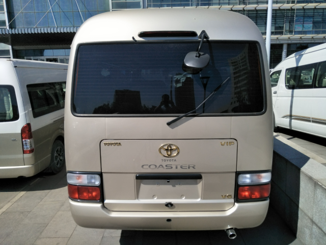 toyota coaster)是一款由豐田汽車公司所出產的小型巴士