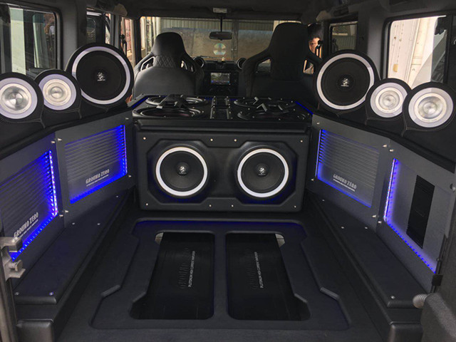 打造的更个性化 昆明汽车音响改装路虎卫士改装德国