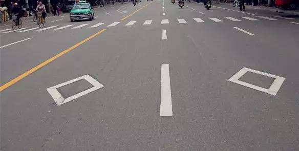 这些些减速的标线必须要认清!