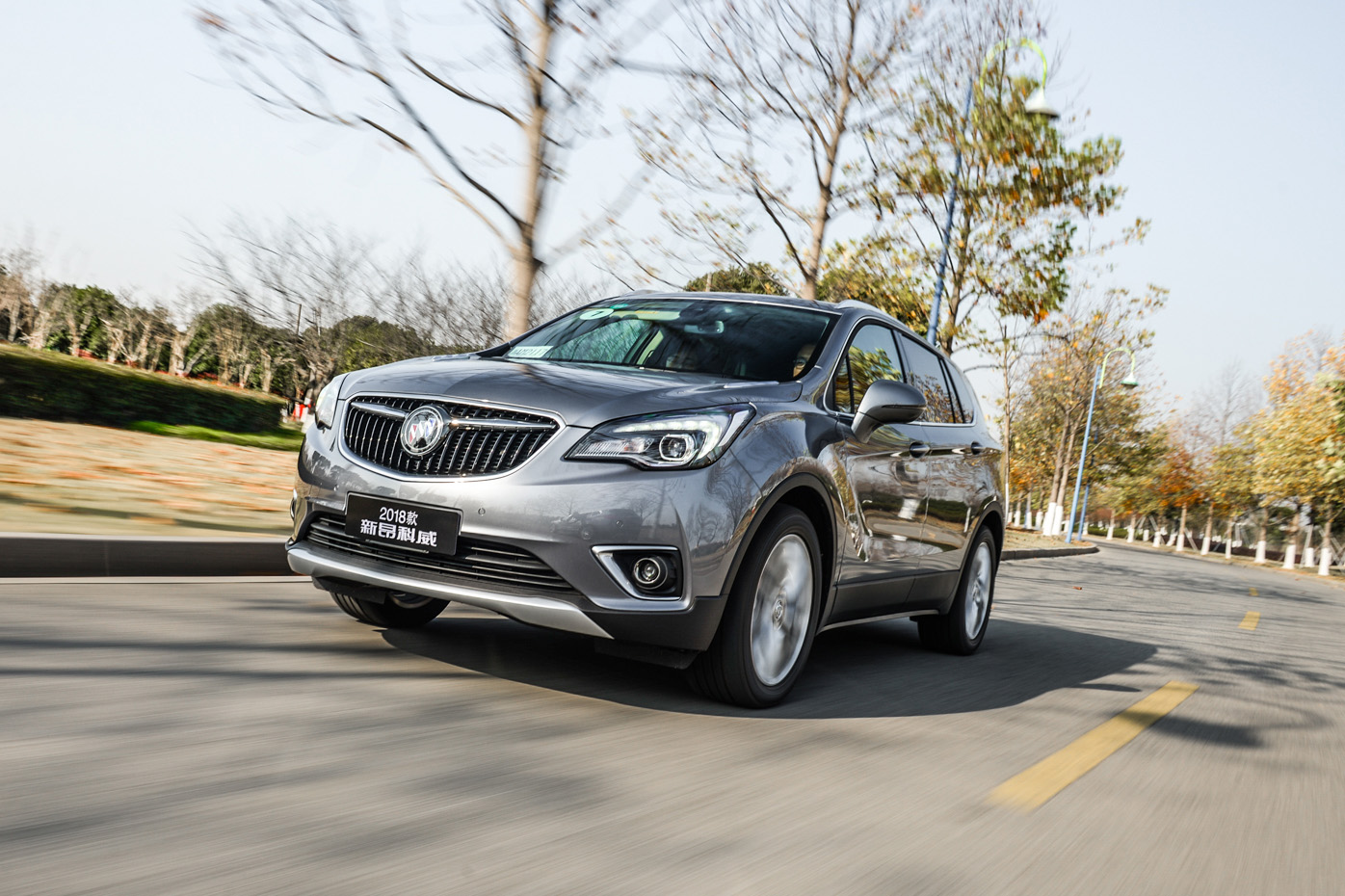 最火中型suv2018新款别克昂科威年终团购价