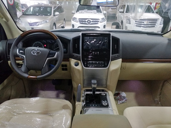 普拉多2700中东版功能键各有什么作用_17款丰田普拉多2700中东版细节设计_丰田霸道2700中东版内饰奢华元素