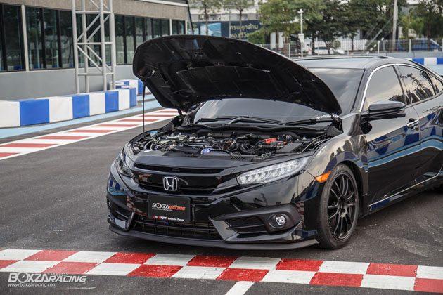 一辆改装过的本田思域fc非常强悍