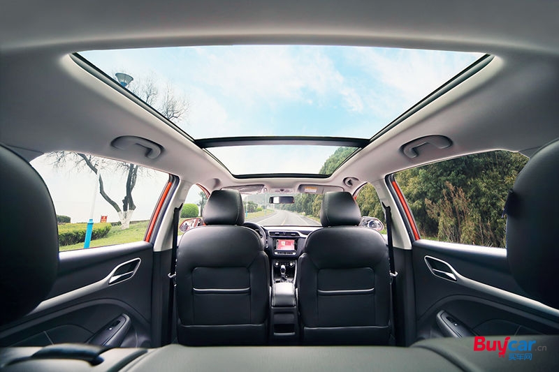 mg排行榜_带朋友来看看名爵,相中ZS了,顺便给我科普了一下销量排行榜