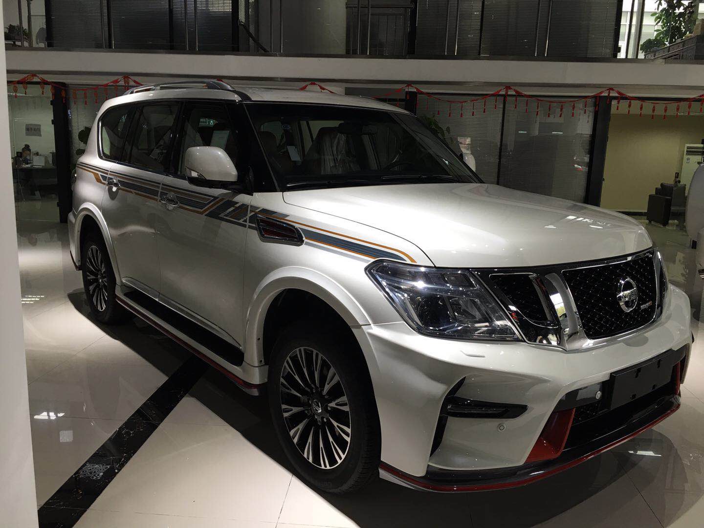 18款尼桑途乐天津港进口最低价多少