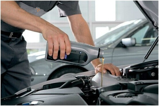 机油就是这个心脏的血液,所以按时更换机油,对于汽车的保养非常重要