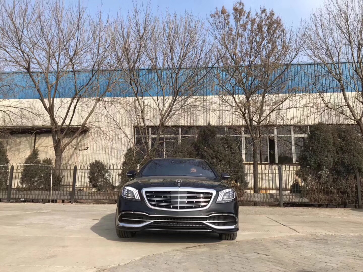 迈巴赫s560商务尊贵豪华气质表达的淋淋