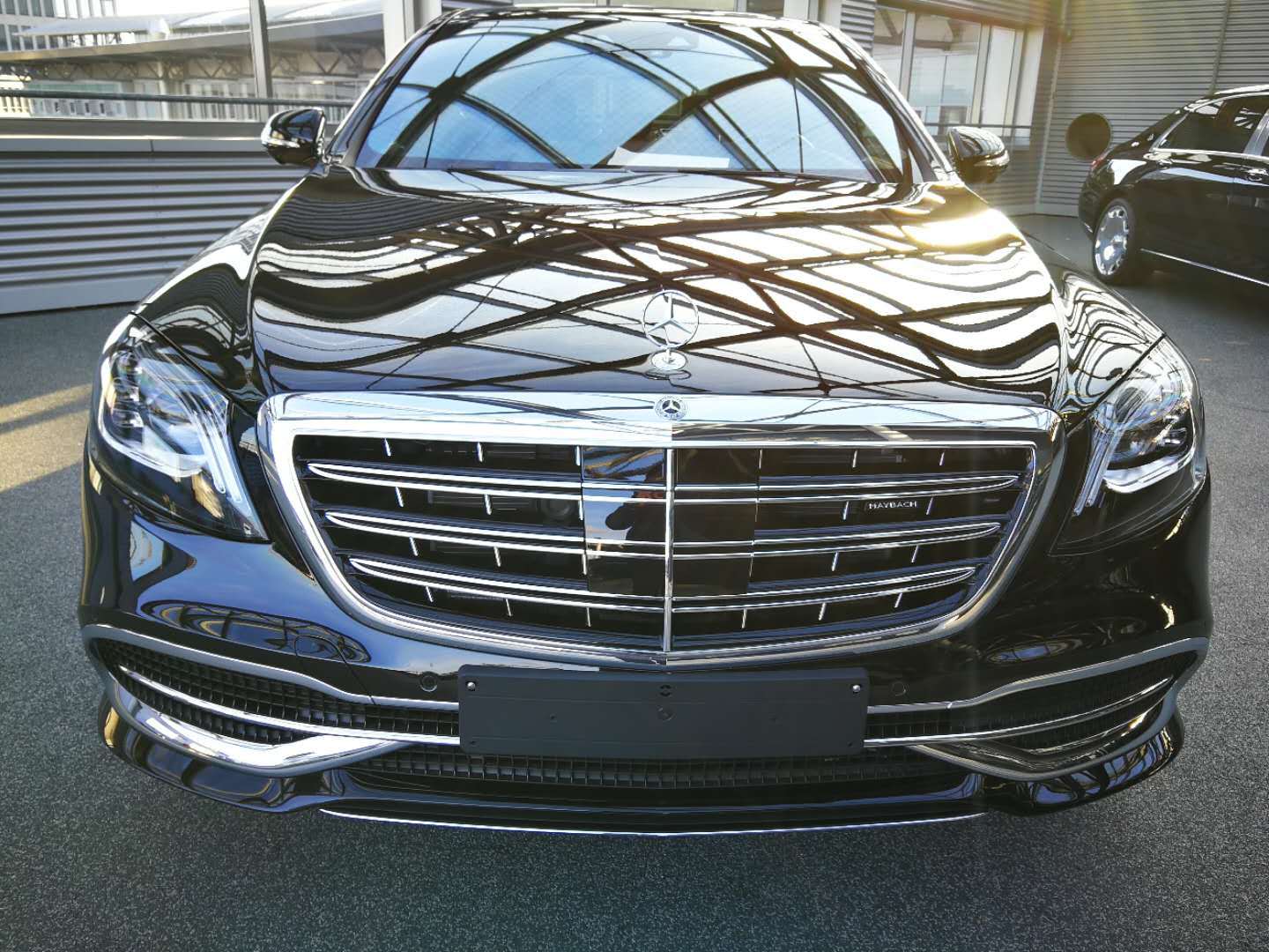 18款迈巴赫s560美规版 现车到店配置解析