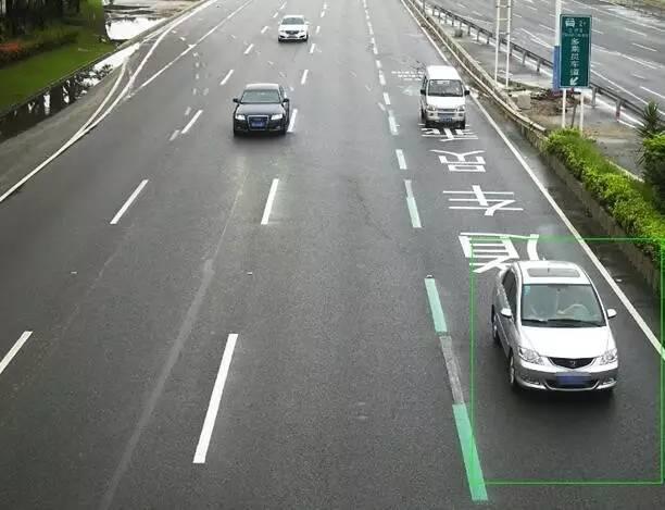 大家要知道,如果说真的要设立hov车道,那么马路宽度至少要单向三车道