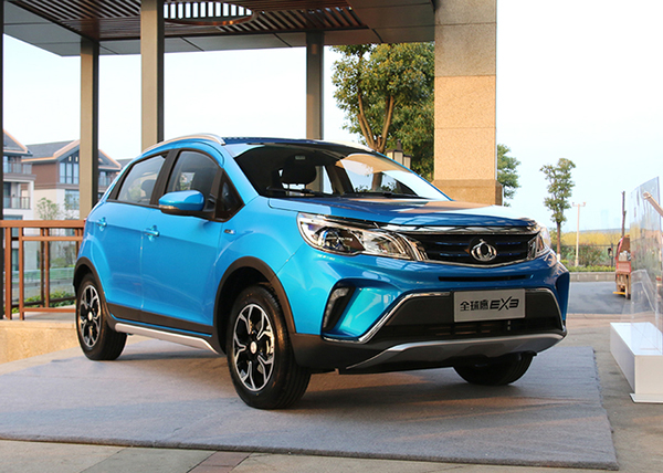 吉利全球鹰ex3正式亮相预售价710万