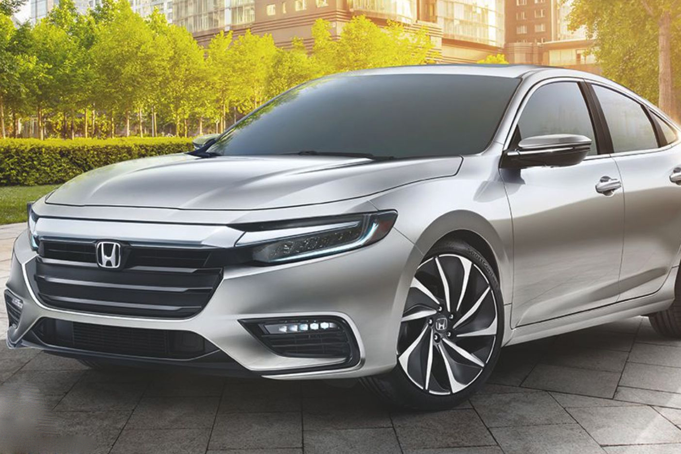 比思域帅气 比雅阁实惠 本田最美轿车来袭