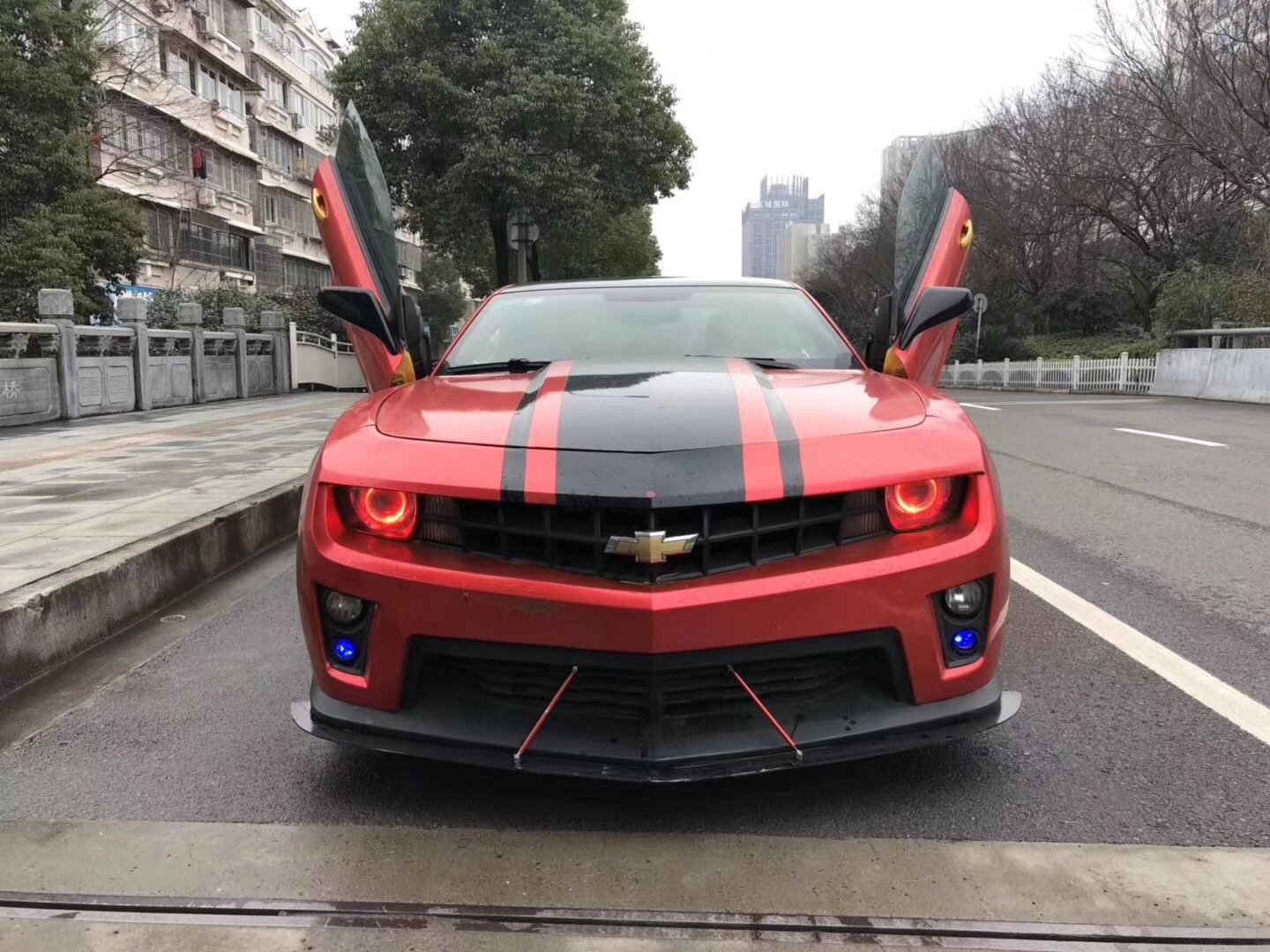 红色系少女心野兽雪佛兰科迈罗