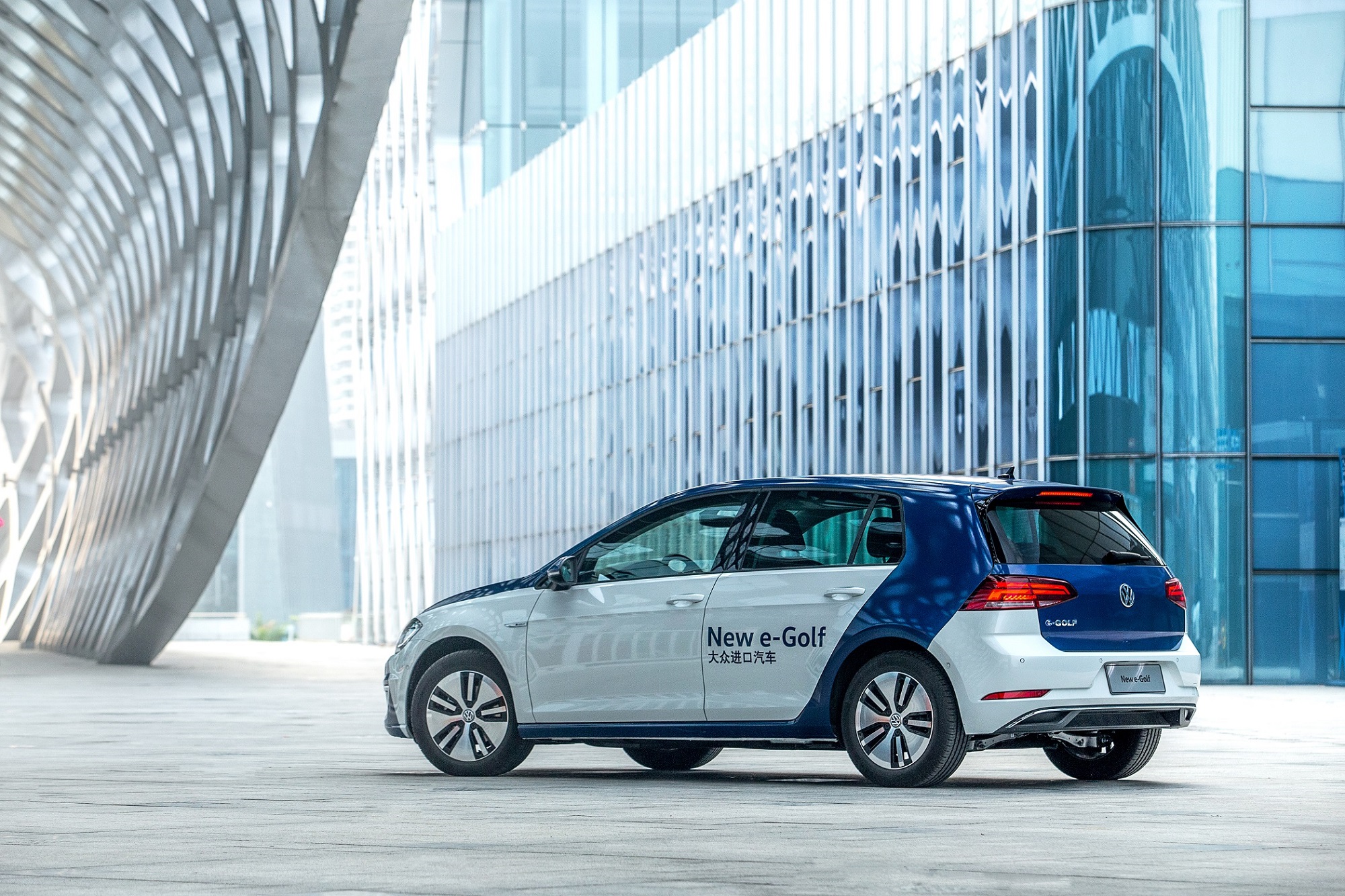 大众进口汽车新e-golf引领蓝色出行新风尚