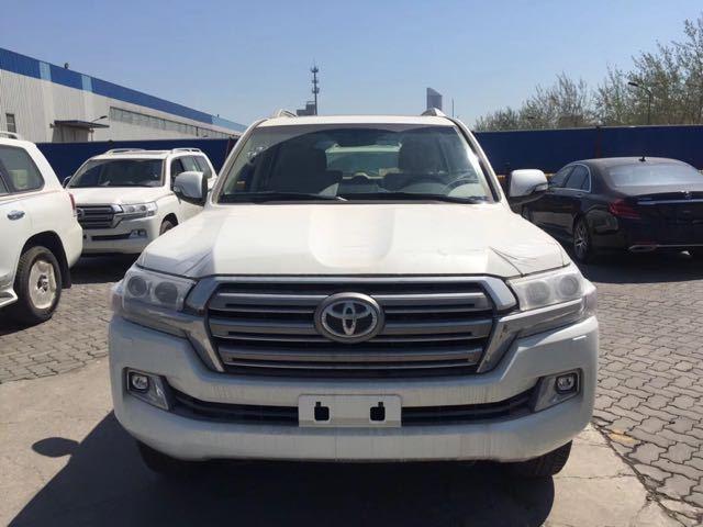 陆地巡洋舰,既是它的别称,更是它的本义;其