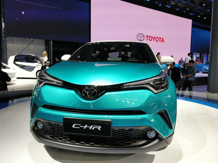 中国消费者盼了多年的丰田小型suv终于亮相了!