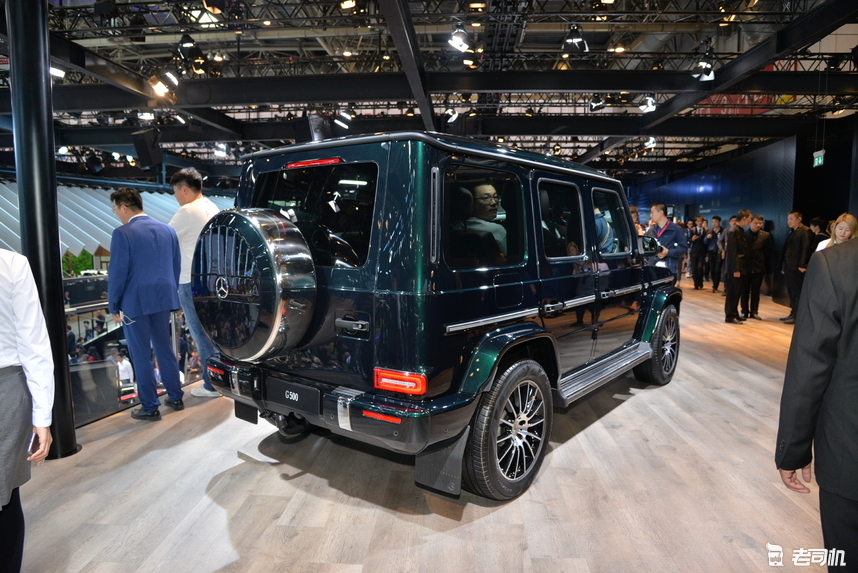 赞同:8400 				   				查看:14592从1979年的第一代奔驰g-wagon