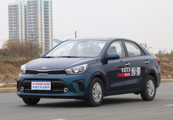 起亚焕驰/现代瑞纳  指导价:4.99万-7.39万