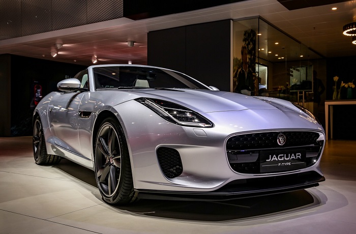 售价598万元起全新捷豹ftype20t亮相车展