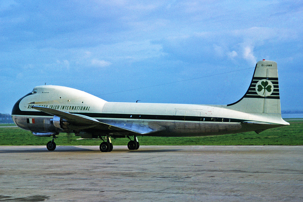 用飞机运输汽车是属于航空迷和车迷遗失的浪漫